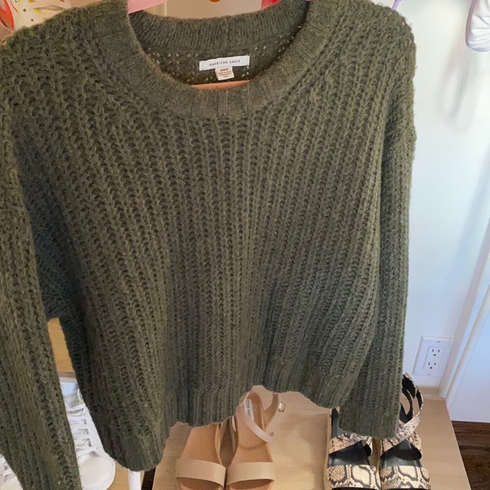 american eagle sweater